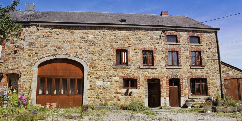 Faire rénover une fermette ou une ancienne maison : nos astuces 